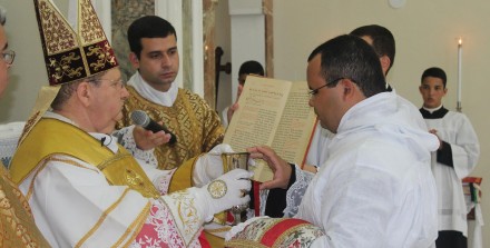 Subdiaconato e Ordens Menores (Ostiariato e Leitorato) Subdiaconato e Ordens Menores (Ostiariato e Leitorato)